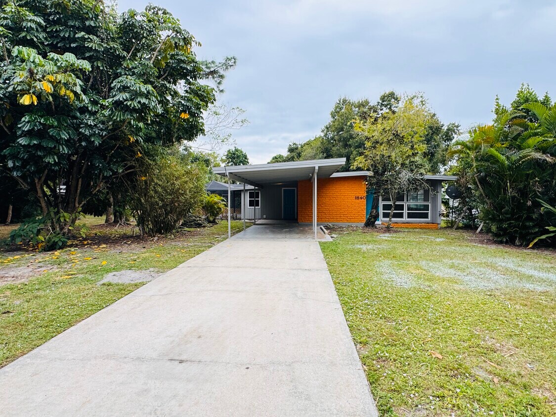 Foto principal - 1840 Maple Ave