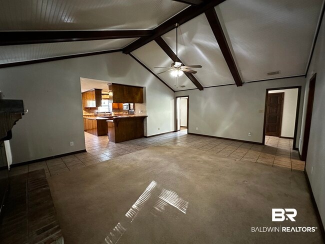 Building Photo - 106 Lively Cir