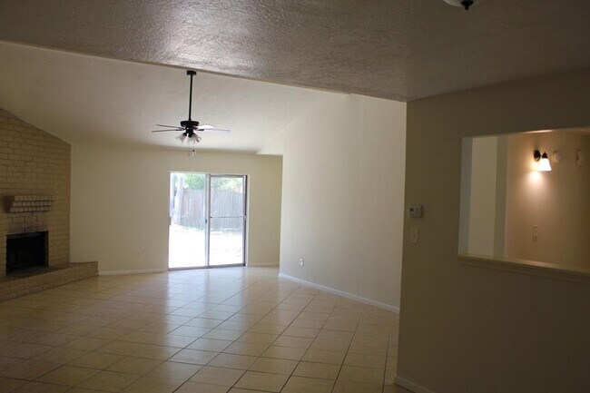 Foto del edificio - 1002 Cheyenne Meadows Dr