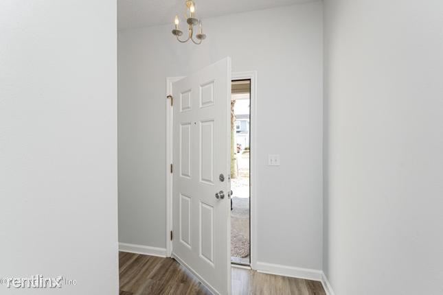 Building Photo - 3 br, 2 bath House - 1542 Biscayne Bay Dr