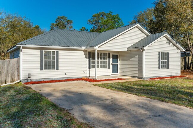 Building Photo - 55 Oakridge Way