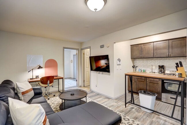 Building Photo - 407 S 94th Pl