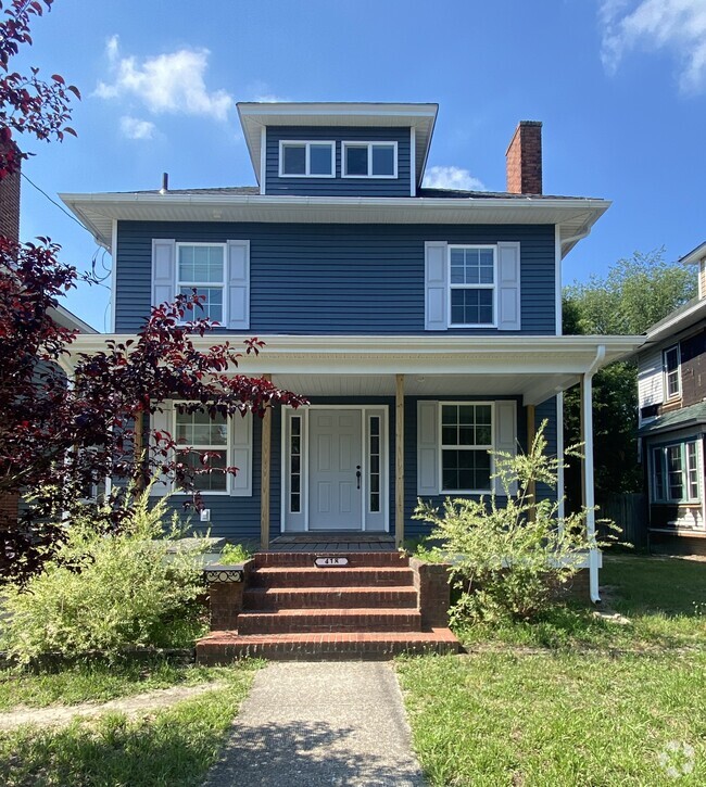 Building Photo - 418 Virginia Ave