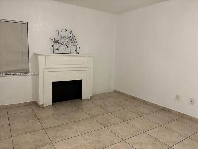 Foto del edificio - 2059 SW 7th St