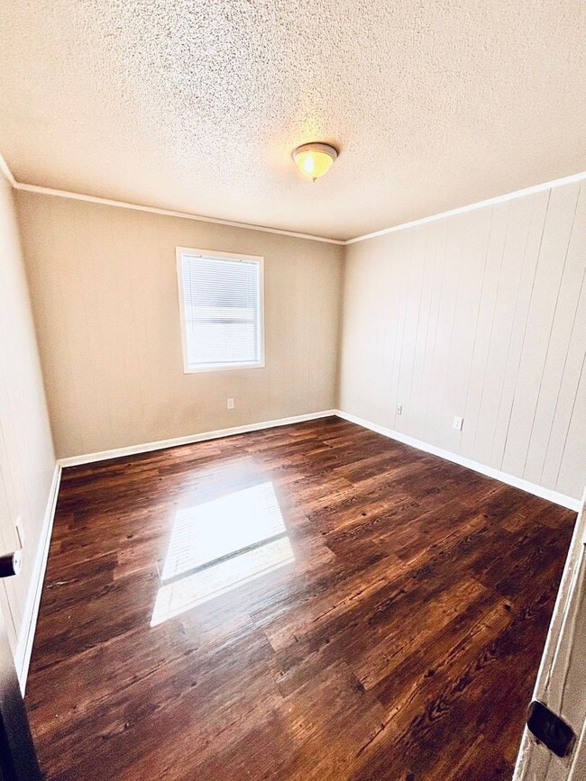 Foto del edificio - 201 E Baldwin