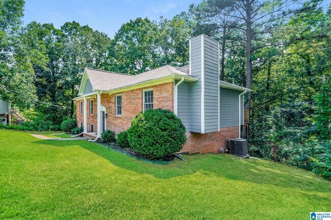 Foto del edificio - 305 Russet Cove Cir