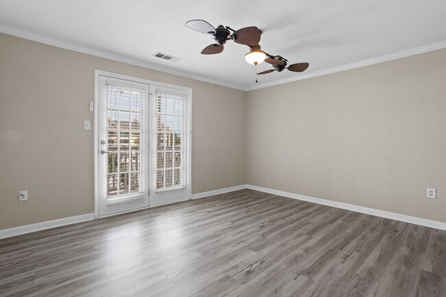 Building Photo - Live on the Water – 2BR Condo at Harbor Landing