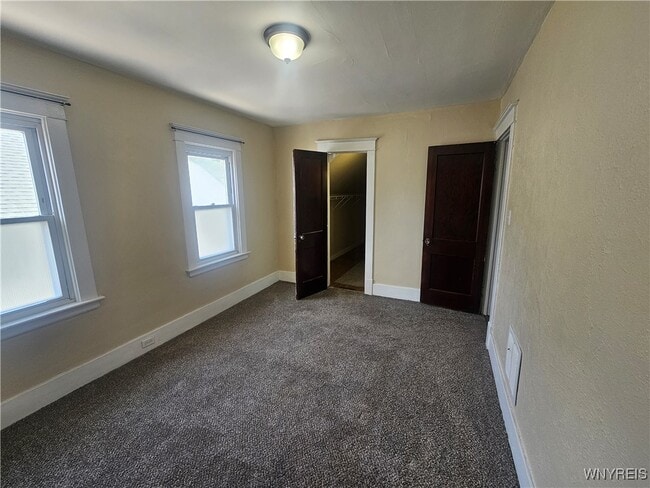 Building Photo - 293 Potters Rd