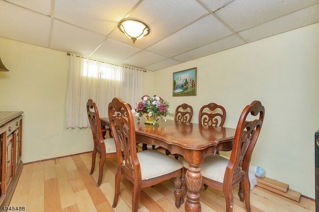 Foto del edificio - 309 Dupont Ave