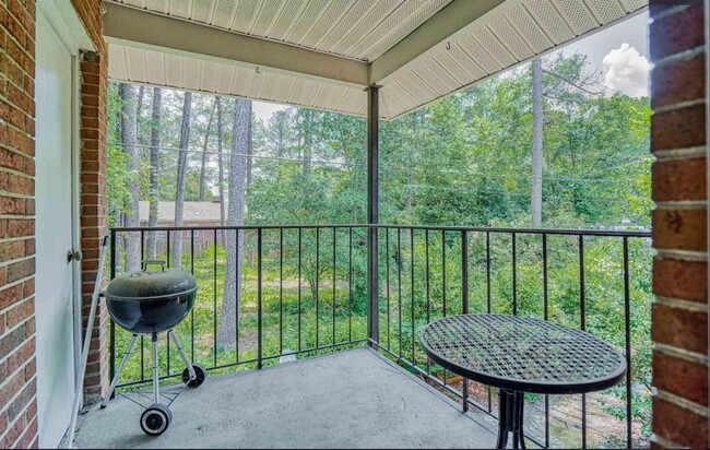 Building Photo - 3921 Overbrook Dr