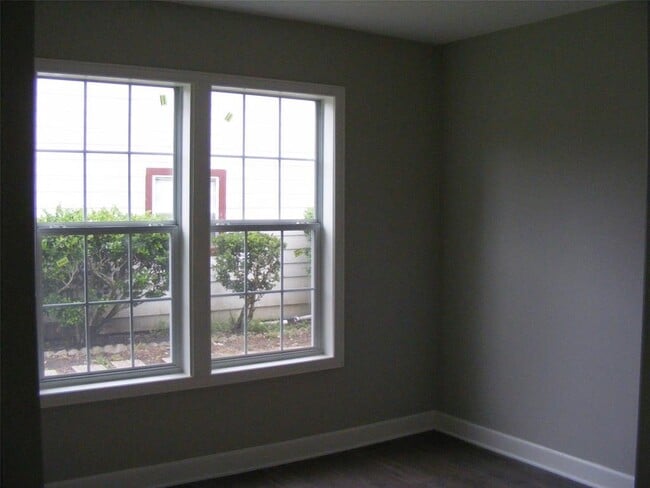 Building Photo - 4725 Maggie St