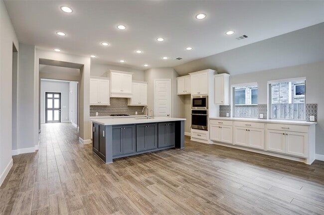 Building Photo - 2818 Tanager Trace
