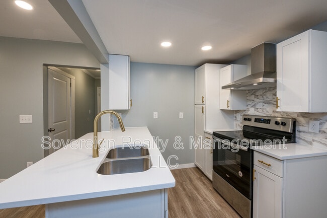 Building Photo - 2227 Telhurst St SW