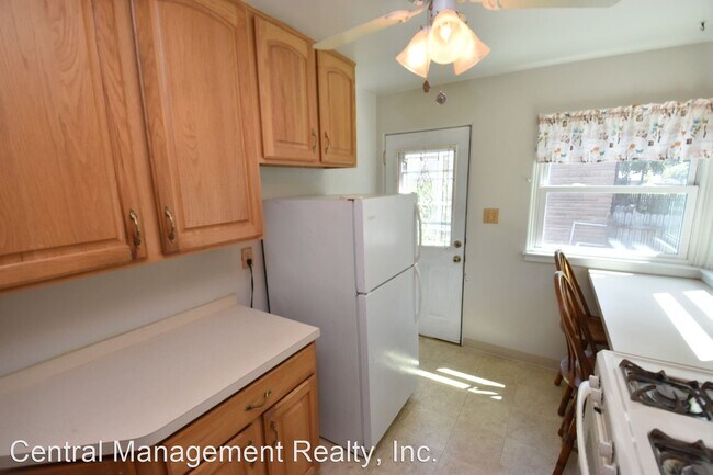 Building Photo - 4 br, 1 bath House - 1118 Culver Place