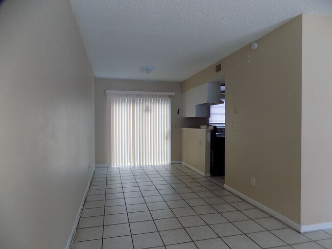 Foto del edificio - 3409 Ave R NW