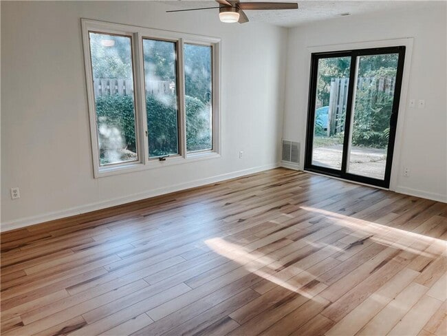 Building Photo - 5216 Fawn Hill Ct