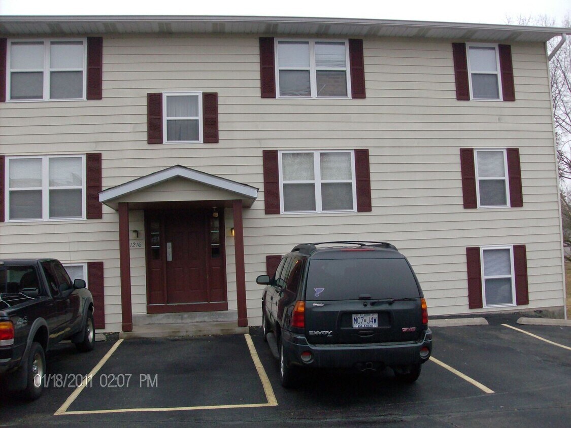Primary Photo - 1216 E 6th St