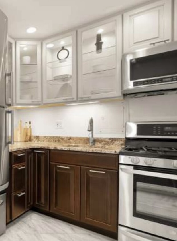 Foto principal - 300 M St SW