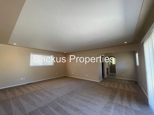 Building Photo - Beautiful home in the Heart of Monterey