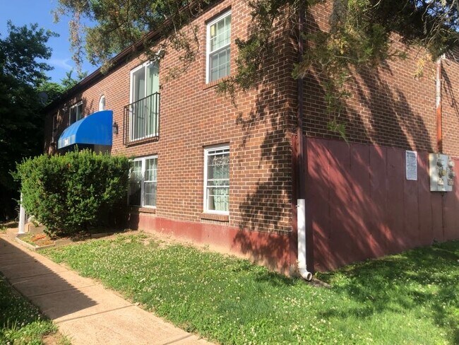 Foto del edificio - 314 Mount Everest Dr