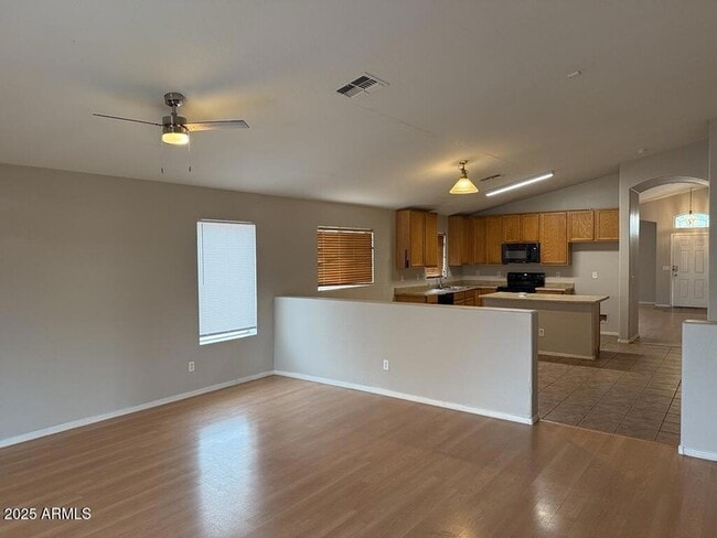 Building Photo - 10504 W Hughes Dr