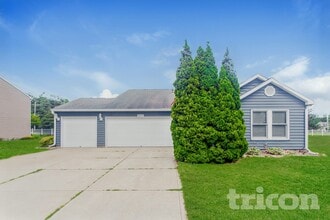 Building Photo - 8243 Firefly Way