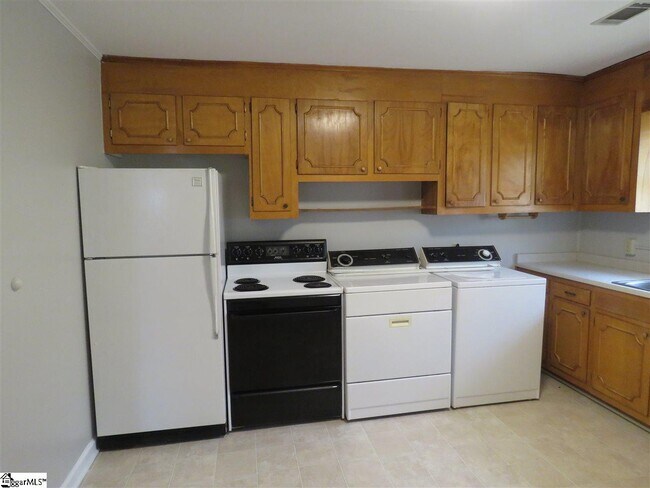 Foto del edificio - 125 White Oak Dr