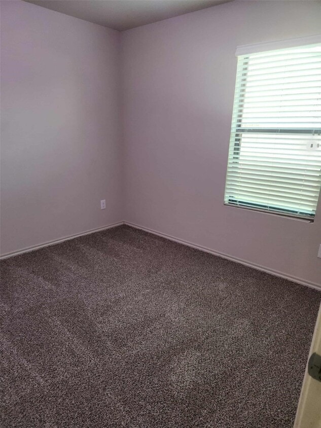 Building Photo - 803 Lovebug Ln