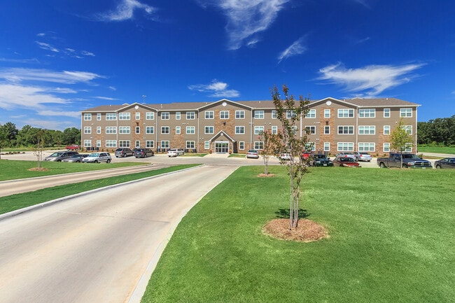 Building Photo - Hunter's Chase Senior Apartments (55+ Only)