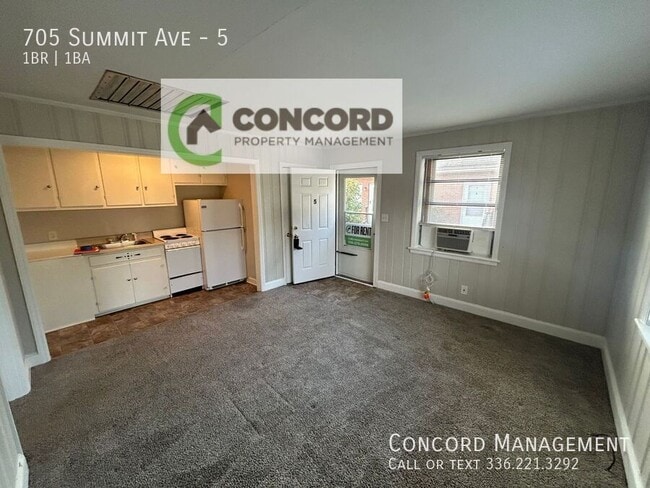 Foto del edificio - 705 Summit Ave