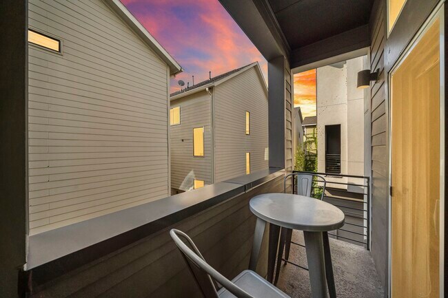 Foto del edificio - 4309 Marina St