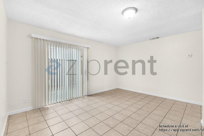 Foto del edificio - 7918 68th Ave