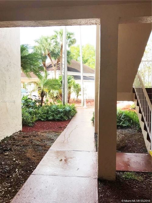 Building Photo - 15320 SW 106th Terrace