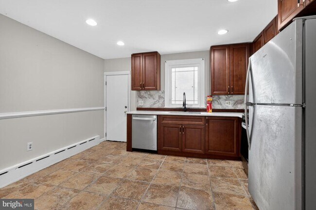 Foto del edificio - 2524 E Lehigh Ave