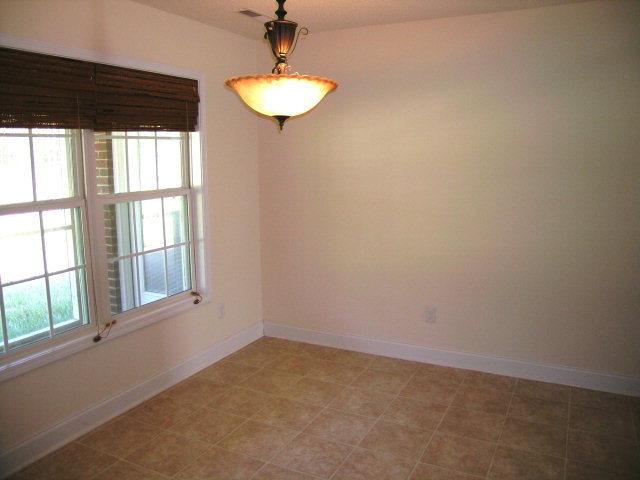 Building Photo - 875 Orlando Cir