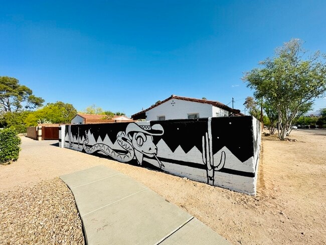 Newly Remodeled 1 Bedroom in Desired Locat... - Newly Remodeled 1 Bedroom in Desired Locat... House