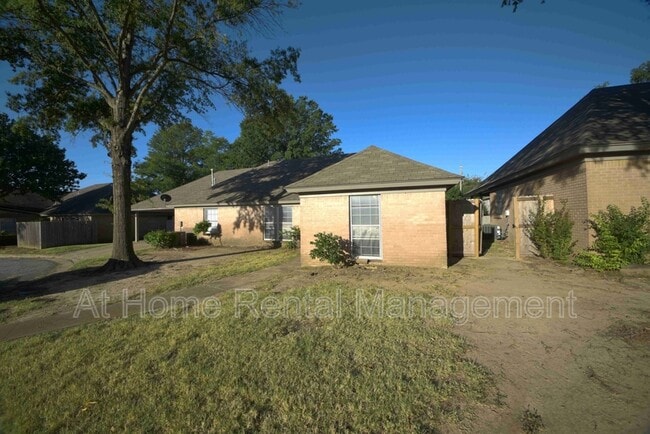 Foto del edificio - 4708 S Fulton Pl