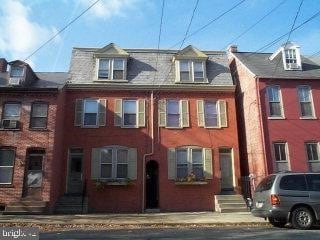 Primary Photo - 236 N Mulberry St
