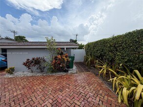 Building Photo - 6830 SW 8th St