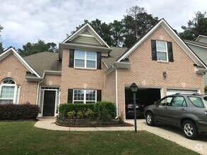 Building Photo - 535 Roland Manor Dr