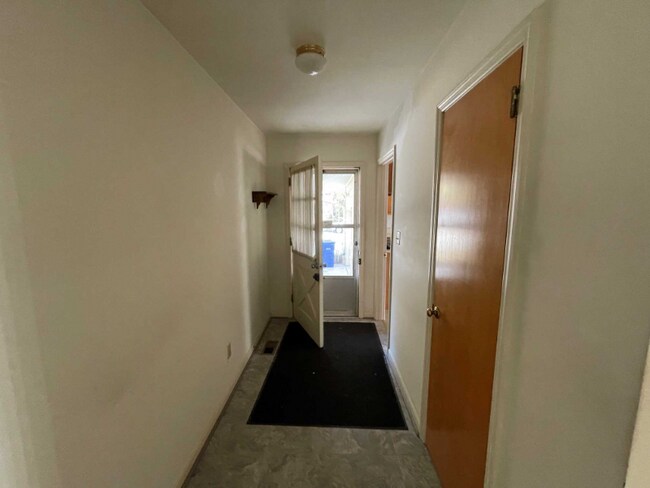 Building Photo - 9 Dinwiddie Pl