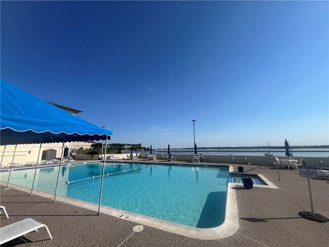 Foto del edificio - 400 Narragansett Pkwy