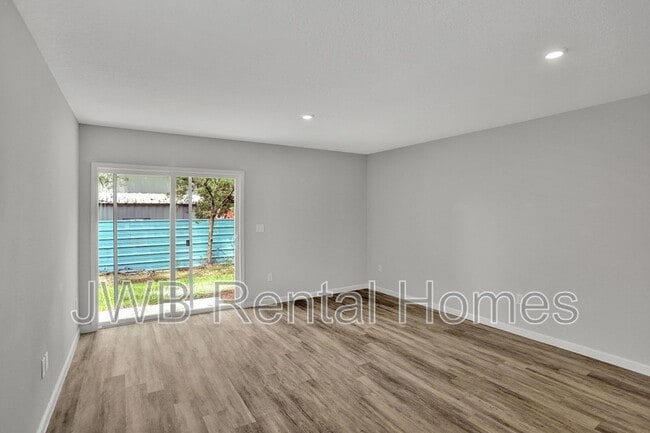 Foto del edificio - 9846 Morgan Marsh Ct