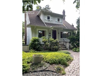 Building Photo - 2950 W 31st Ave