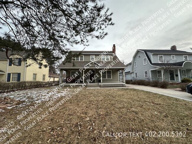 Foto del edificio - 3848 Dudley St
