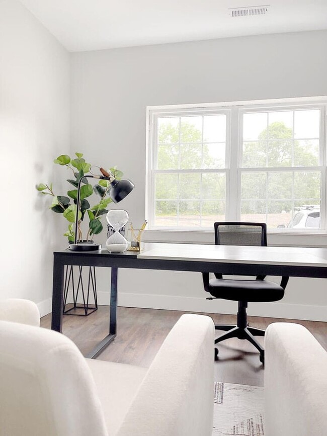 Interior Photo - Doud Apartment Homes