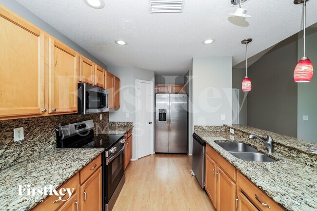 Building Photo - 11764 Shirburn Cir