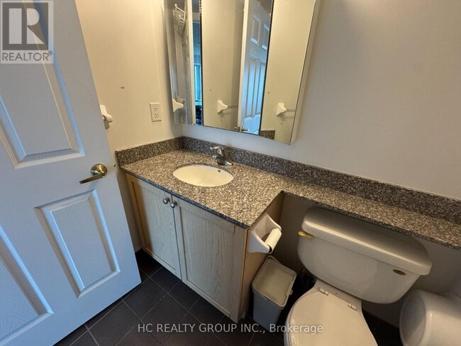 Building Photo - 5500 Yonge St