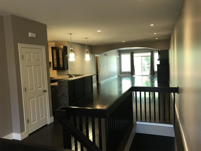 Building Photo - 221 Kehrs Mill Bend Dr