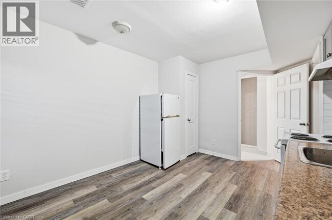 Building Photo - 13 Westinghouse Ave